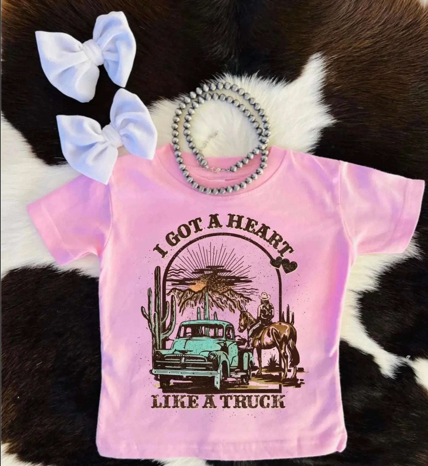 Lainey Graphic Tee